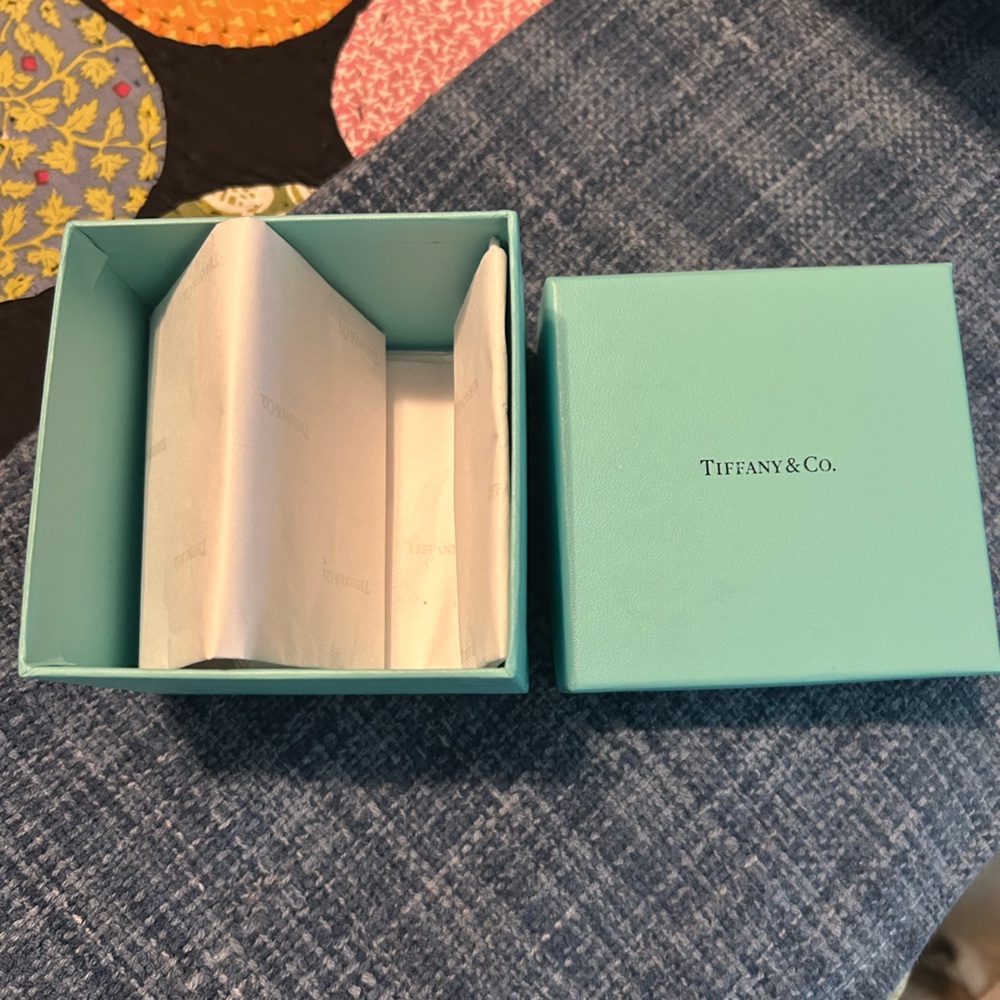 Unused Tiffany & Co. Turquoise Gift Box & tissue paper